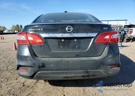 2018 Nissan Sentra S z USA, uszkodzony, nr VIN 3N1AB7AP2JL644030